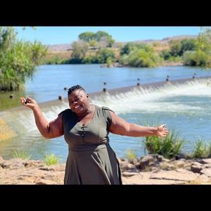 Meet your Posher, Bukola